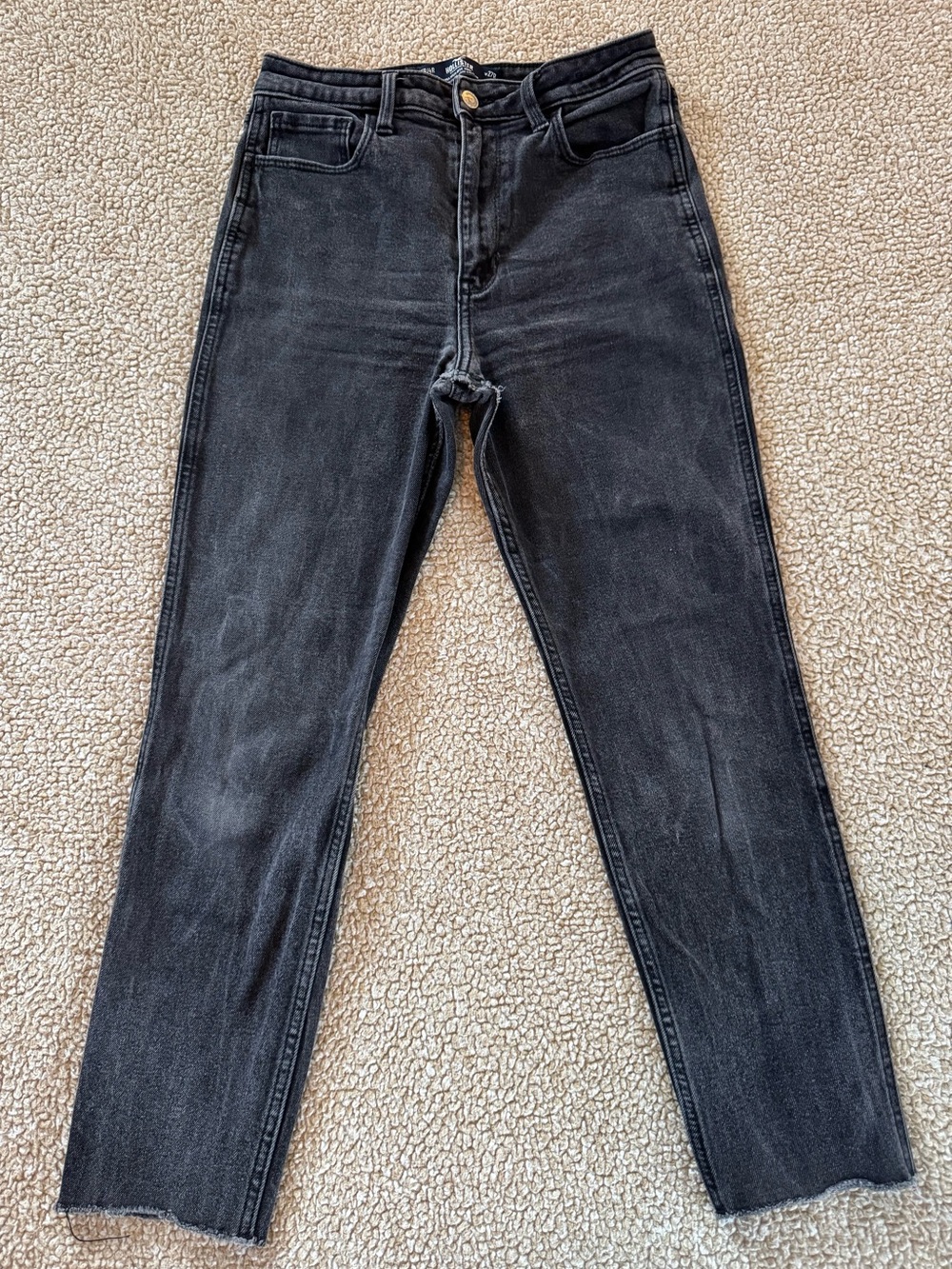 Hollister Ultra High-Rise Mom Jeans Black Wash Size 5R W27